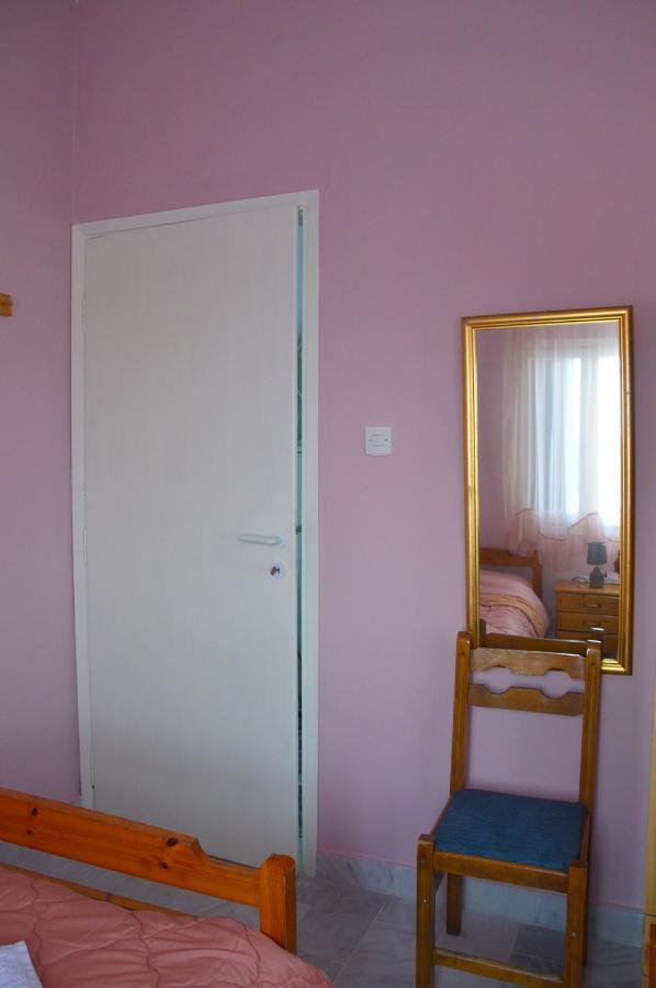 Antony Apartments Nea Plagia Buitenkant foto